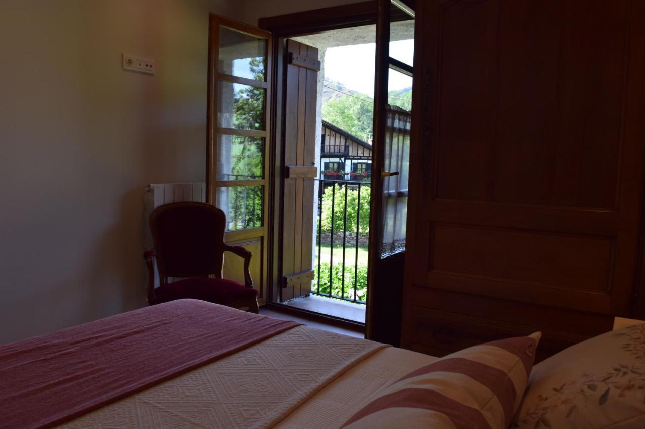 Peritxenea Landa Apartamentuak Лесака Экстерьер фото